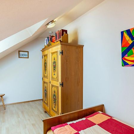 Haus Guenter Und Valeria Apartment Gossersweiler-Stein Bagian luar foto