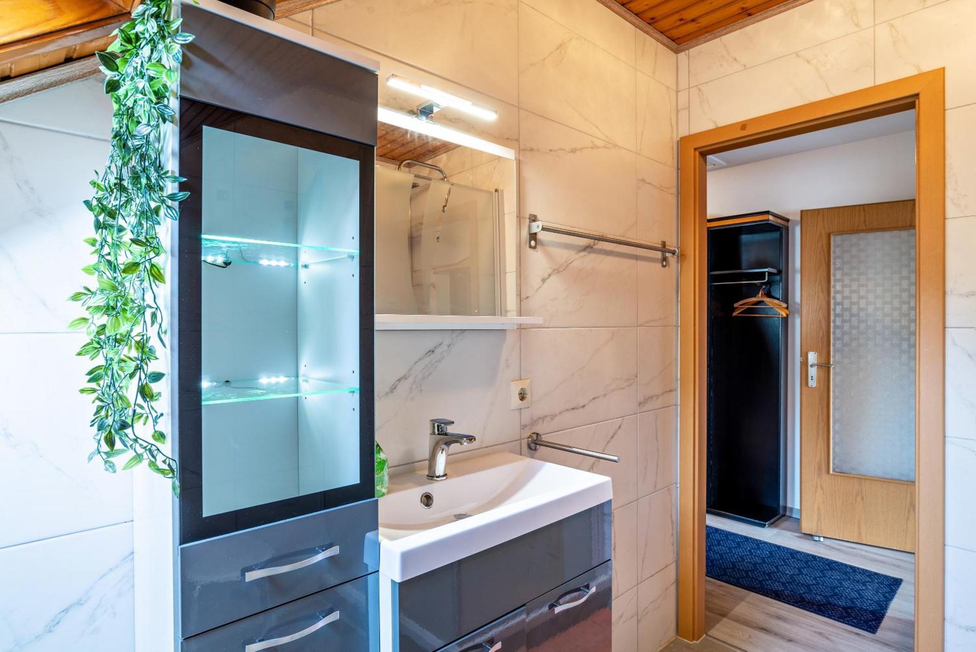 Haus Guenter Und Valeria Apartment Gossersweiler-Stein Bagian luar foto