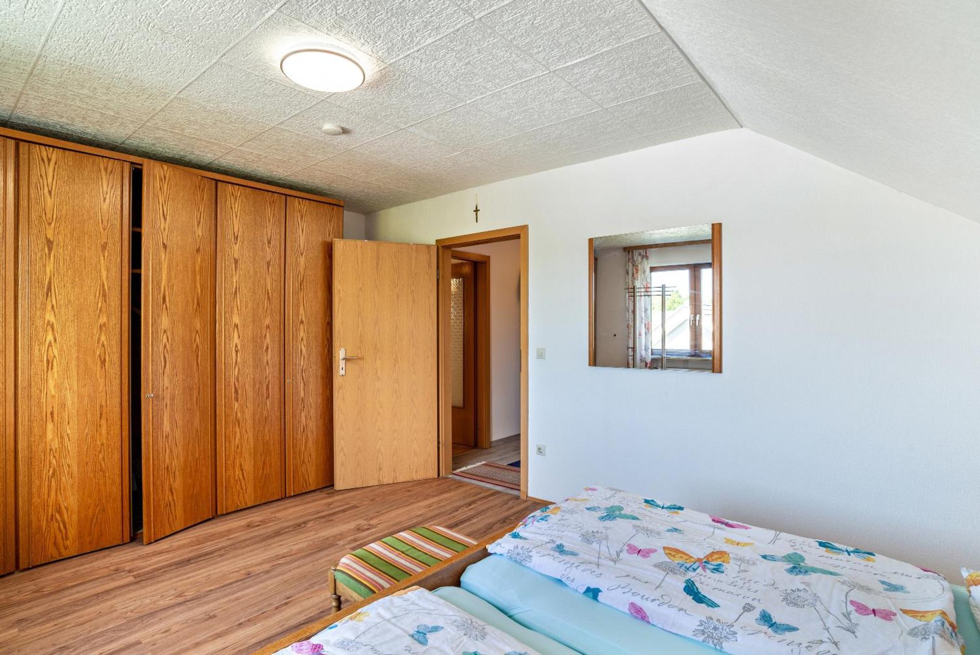 Haus Guenter Und Valeria Apartment Gossersweiler-Stein Bagian luar foto